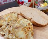 A picture of step 6 of Spanish omelette.