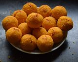 A picture of step 6 of Moong Dal Ladoo.