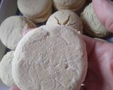 Foto del paso 8 de la receta: Alfajor de fécula de mandioca