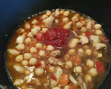 Foto del paso 7 de la receta: Garbanzos con verduras y pollo