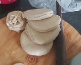 A picture of step 5 of Donut filled recipe.
