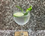 Foto del paso 6 de la receta: Gin and tonic 🇬🇧