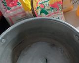 Foto langkah ke 2 dari resep Apem Jawa kenyal bersarang.