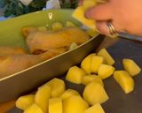 Foto del passaggio 2 della ricetta Pollo al forno
