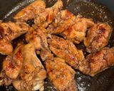 Hình bước làm 2 của món Gà sốt mật ong (chicken with honey sauce)