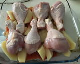 Foto del paso 1 de la receta: Muslos de pollo asados con ayudas enlatadas