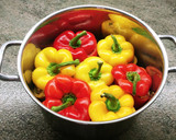 Foto del paso 10 de la receta: Pimientos rellenos con repollo, setas y arroz