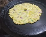 तांदळाच्या पिठाचे थालिपीठ रेसिपी स्टेप 3 फोटो 