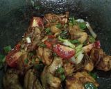 Foto langkah ke 6 dari resep Ayam Tumis Pedas.