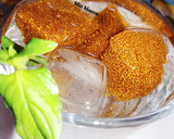 عکس مرحله 1 از دستور شربت گلاب خاک شیر
