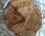 A picture of step 3 of Lakhnavi paratha / nice recipe.