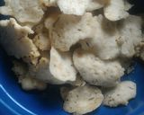 Foto langkah ke 4 dari resep Kue Bawang Tapioka.