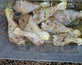 Foto del paso 2 de la receta: Muslitos de pollo al horno
