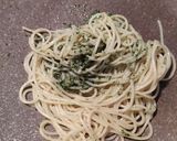 Foto langkah ke 2 dari resep Pasta Pesto.