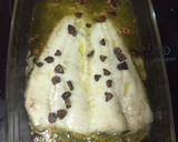 Foto del paso 4 de la receta: Merluza del cantábrico con refrito de ajos y guindilla
