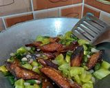 Foto langkah ke 7 dari resep Tongkol goreng cabe ijo.