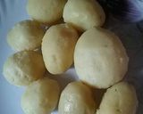 A picture of step 1 of Potato bread cutlets.