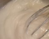 Foto langkah ke 2 dari resep Cheese Custard Muffin.