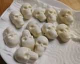 A picture of step 2 of Frightful Caprese Salad.