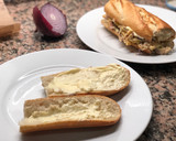 Foto del paso 3 de la receta: Bocadillo de tortilla de atún
