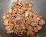 Foto langkah ke 2 dari resep Tumis Kerang Dara.