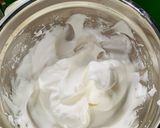 Hình bước làm 2 của món Bánh Crepe sầu riêng