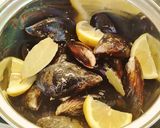 Foto del paso 1 de la receta: Tapa de Mejillones en Salsa de Vieiras casera