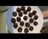 Foto langkah ke 3 dari resep Oat Choco Almond Cookies Teflon (takaran sendok, tanpa oven, tanpa mixer).