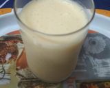 A picture of step 3 of Mango milkshake.