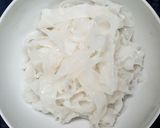 A picture of step 2 of Beef Pho.