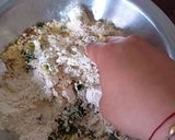 A picture of step 13 of Methi matar malai stuffed paratha.