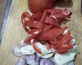 Foto langkah ke 2 dari resep Ikan goreng sambel tomat.