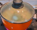 Foto del paso 7 de la receta: Merluza en salsa verde con frutos secos