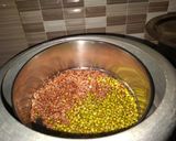 खिचडी (khichadi recipe in marathi) रेसिपी स्टेप 3 फोटो