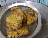 Foto langkah ke 3 dari resep Bandeng Presto Goreng Telur.