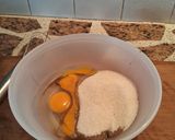 Foto del paso 1 de la receta: Torta Económica Rellena con Chocolate