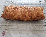 Foto del paso 3 de la receta: Trenza hojaldre, bacon, queso cabra y jamón york