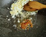 Foto langkah ke 2 dari resep Nasi Goreng Ayam Pedas.