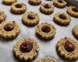 Foto langkah ke 4 dari resep Nutella Cookies.
