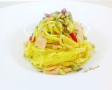 Foto del passaggio 5 della ricetta Tagliolini con crema di zucca, salmone affumicato e pistacchi