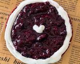 A picture of step 6 of Red velvet Berry cake.