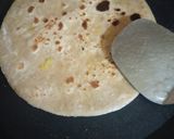 A picture of step 4 of Gobhi Paratha.