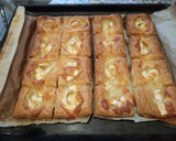 Foto del paso 6 de la receta: Hojaldres de queso de cabra y sirope de fresa