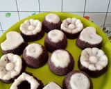 Foto langkah ke 8 dari resep Putu ayu ketan hitam.