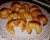 Foto del paso 4 de la receta: Medialunas económicas😍🥐 *Sin manteca*