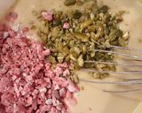 Une image de l'étape 3 de ☆Cake Pistaches et Pralines Roses☆.