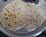 A picture of step 3 of Bajri - jowar bhakri.