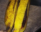 Foto langkah ke 1 dari resep Pisang Tanduk Keju Coklat (khas Bandung).