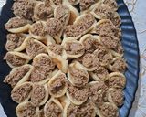 صورة لخطوة 4 من وصفة القطايف العصافيري بحشوة "شوكولاتة دبي" (كنافة وبستاشيو)