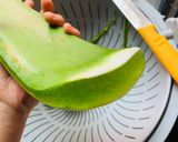 Hình bước làm 2 của món Vào bếp cùng con: nước nha đam hạt sen mật ong